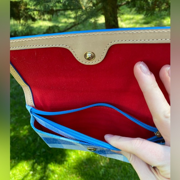 Dooney & Bourke blue and white plaid wristlet wallet purse - Picture 6 of 9